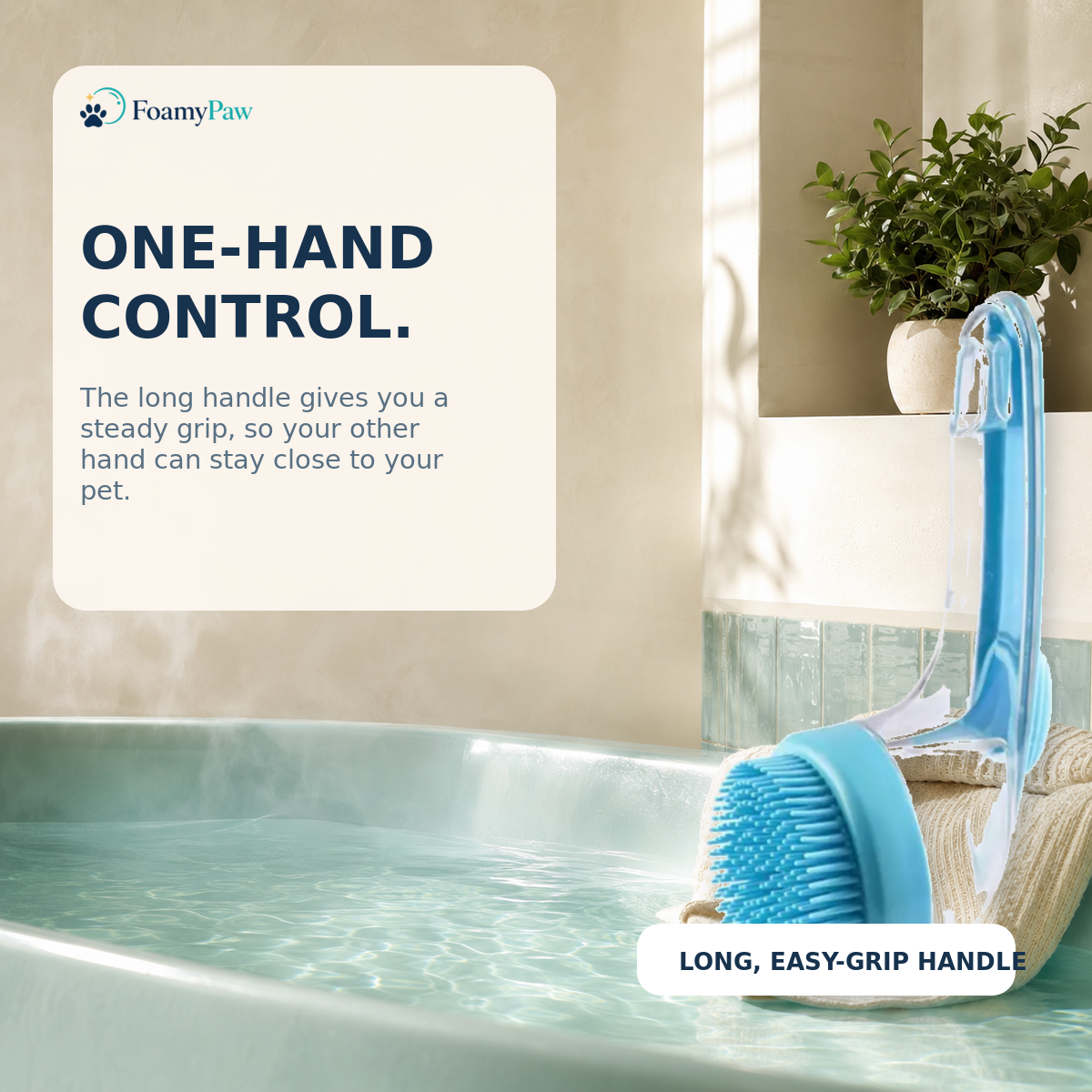 FoamyPaw long easy-grip handle for one-hand control